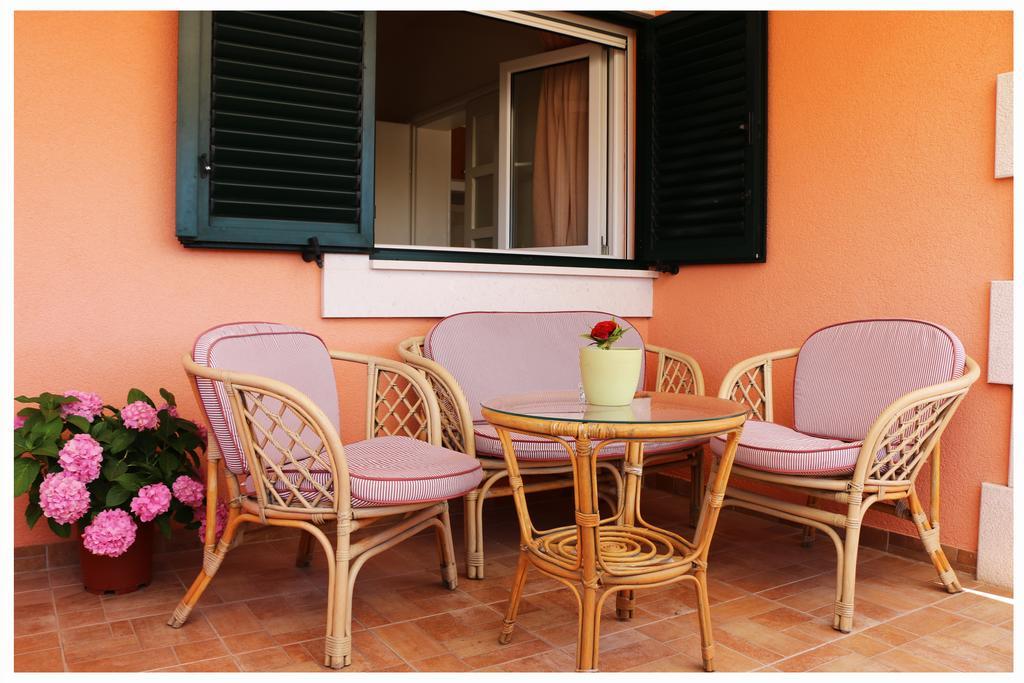 Villa Marica Primošten Buitenkant foto